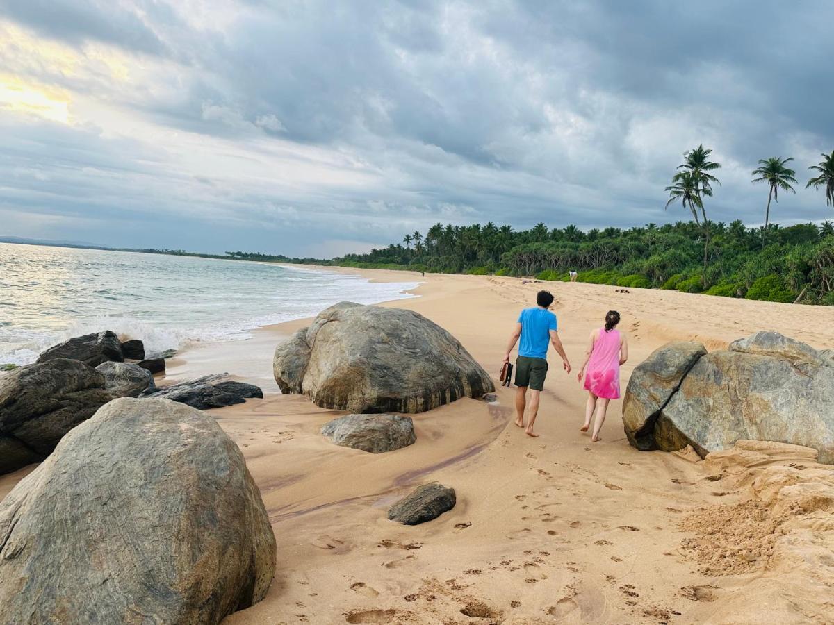 Shine Wave Turtle Beach Tangalle Exterior photo