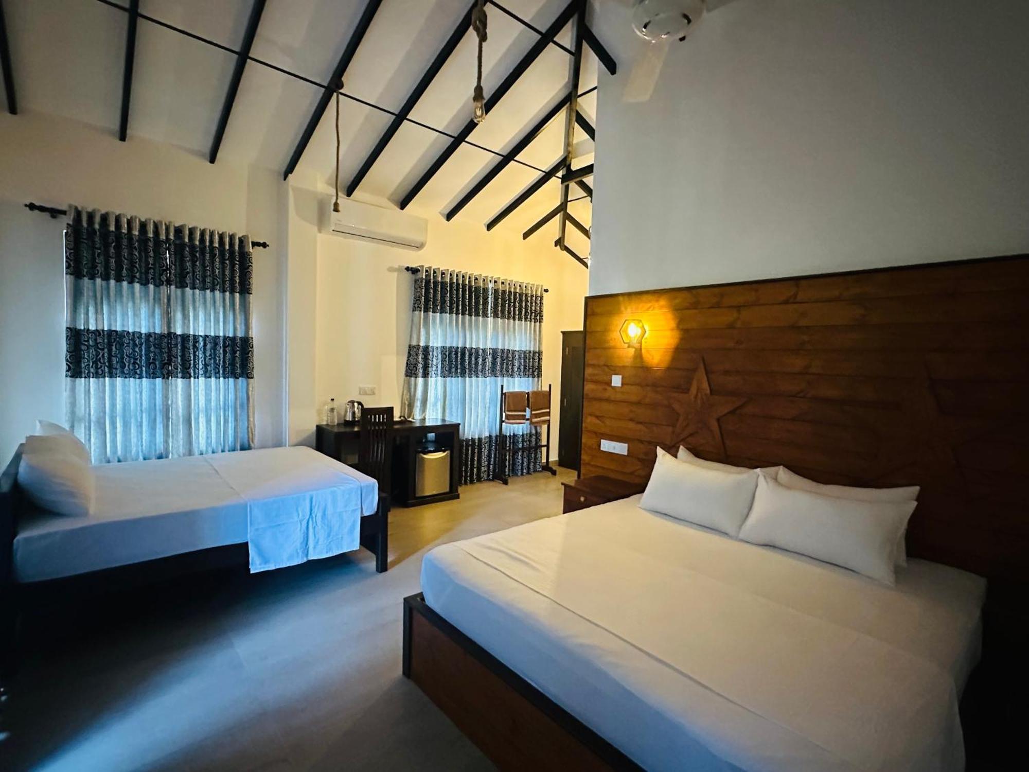 Shine Wave Turtle Beach Tangalle Exterior photo